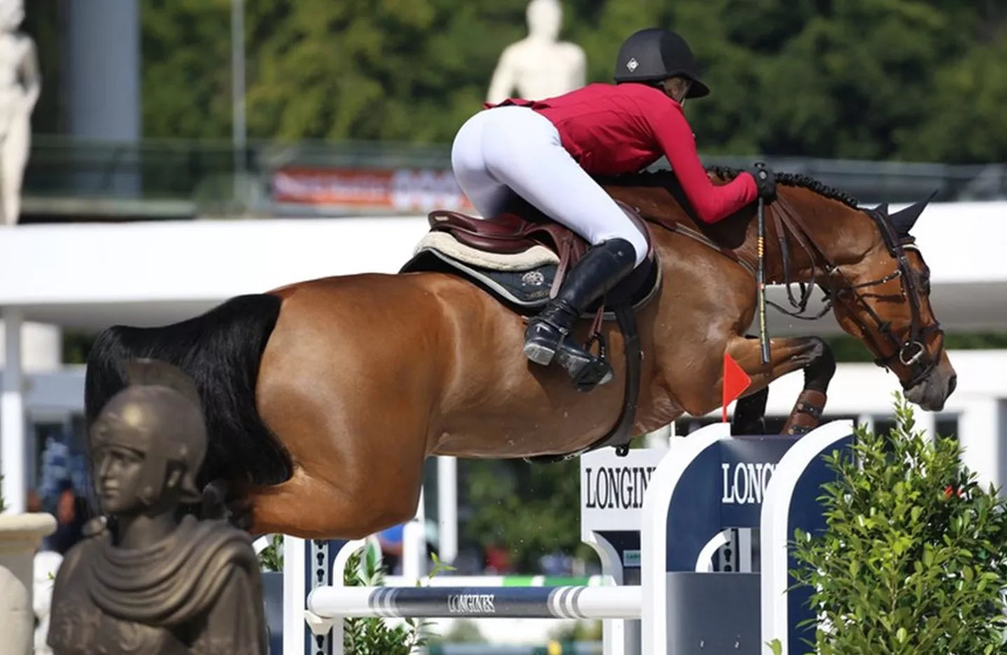Ellen Whitaker – Her Goals, Idols & Advice To Riders