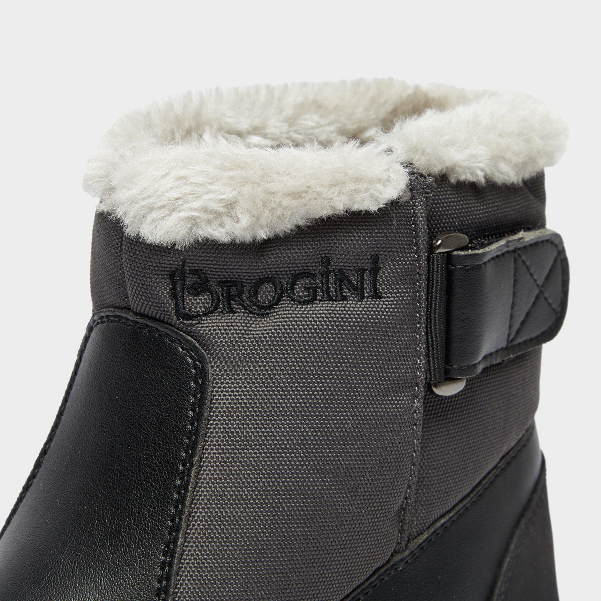 Womens Buxton Short Boot Black