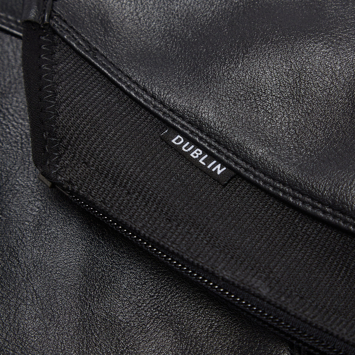 Adults Stretch Fit Half Chaps Black