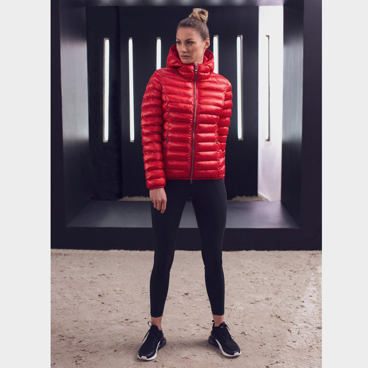 Womens Mina Lightweight Padded Jacket Scarlet