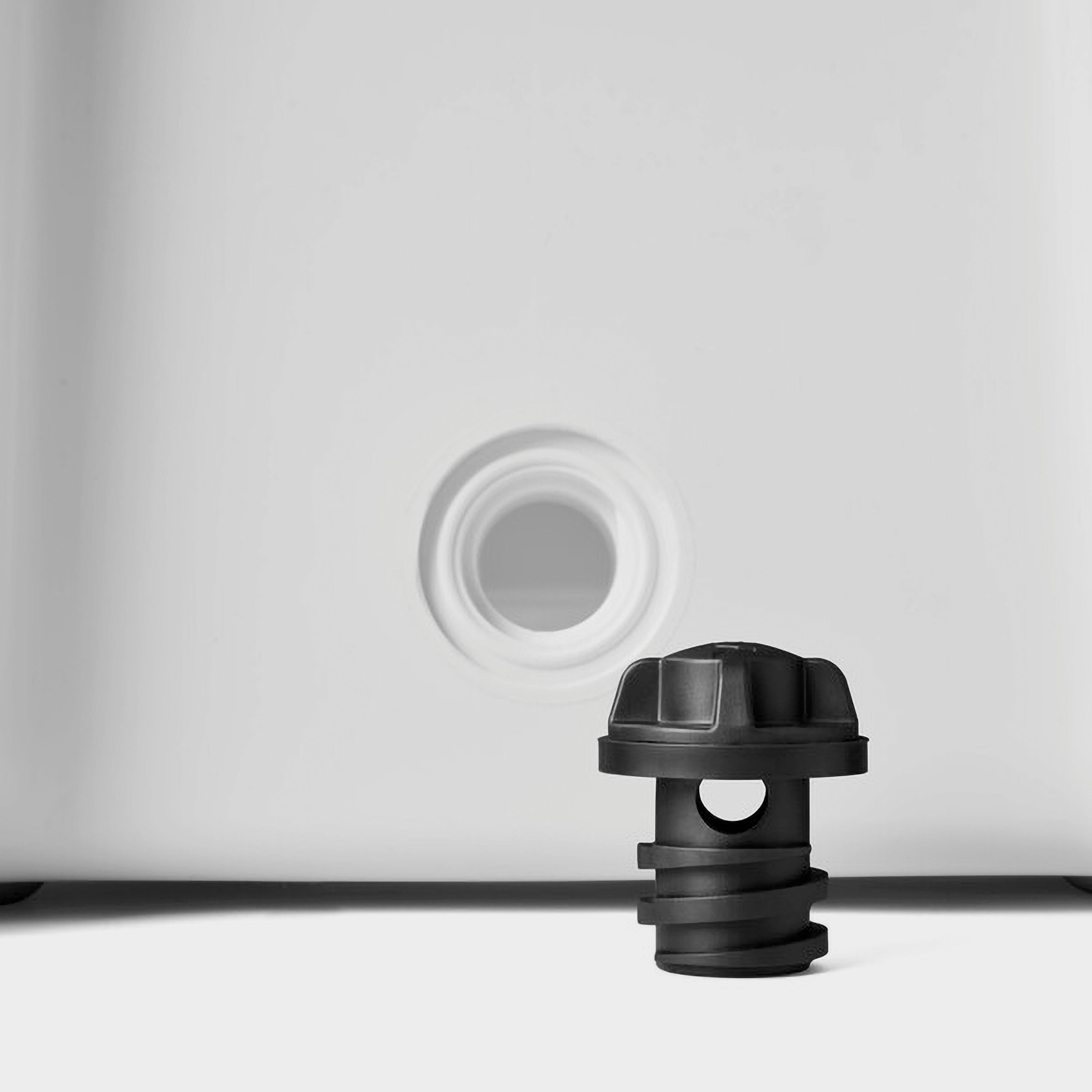 Tundra® Cool Box 35L