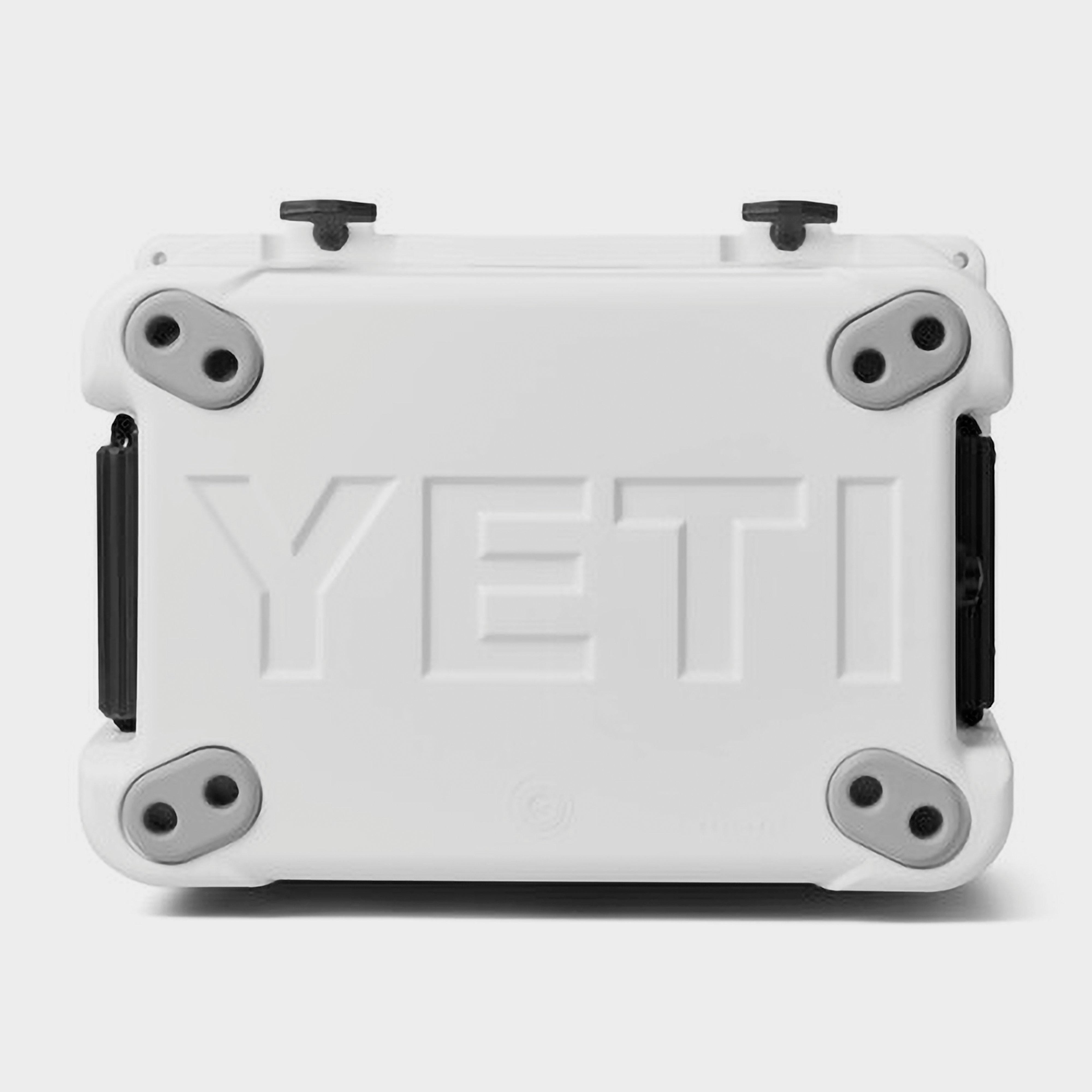 Tundra® Cool Box 35L