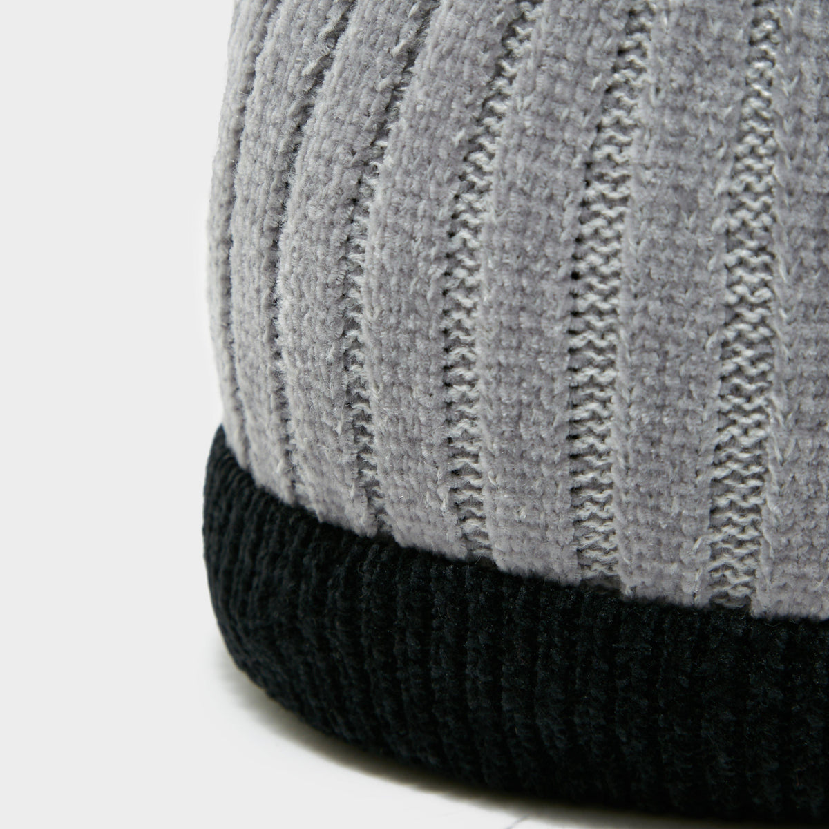 Womens Lakeside Pom Hat Grey/Black