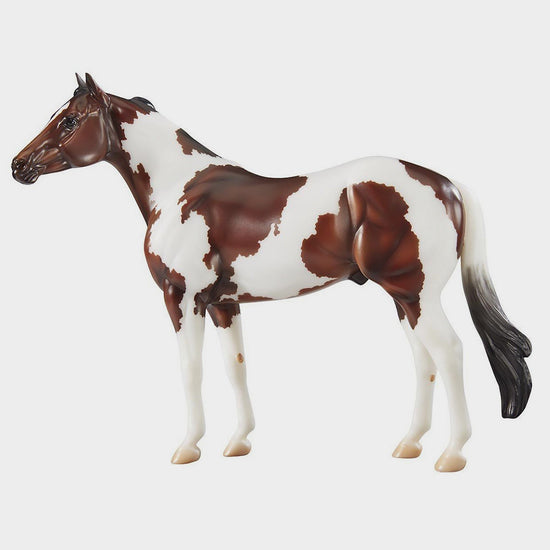 Traditional The Ideal Series American Paint Horse