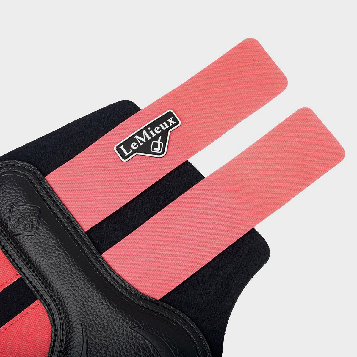 Grafter Brushing Boot Papaya