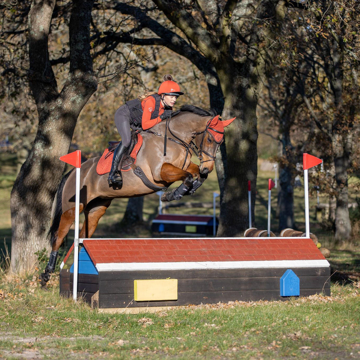 Suede Close Contact Square Saddle Pad Sienna
