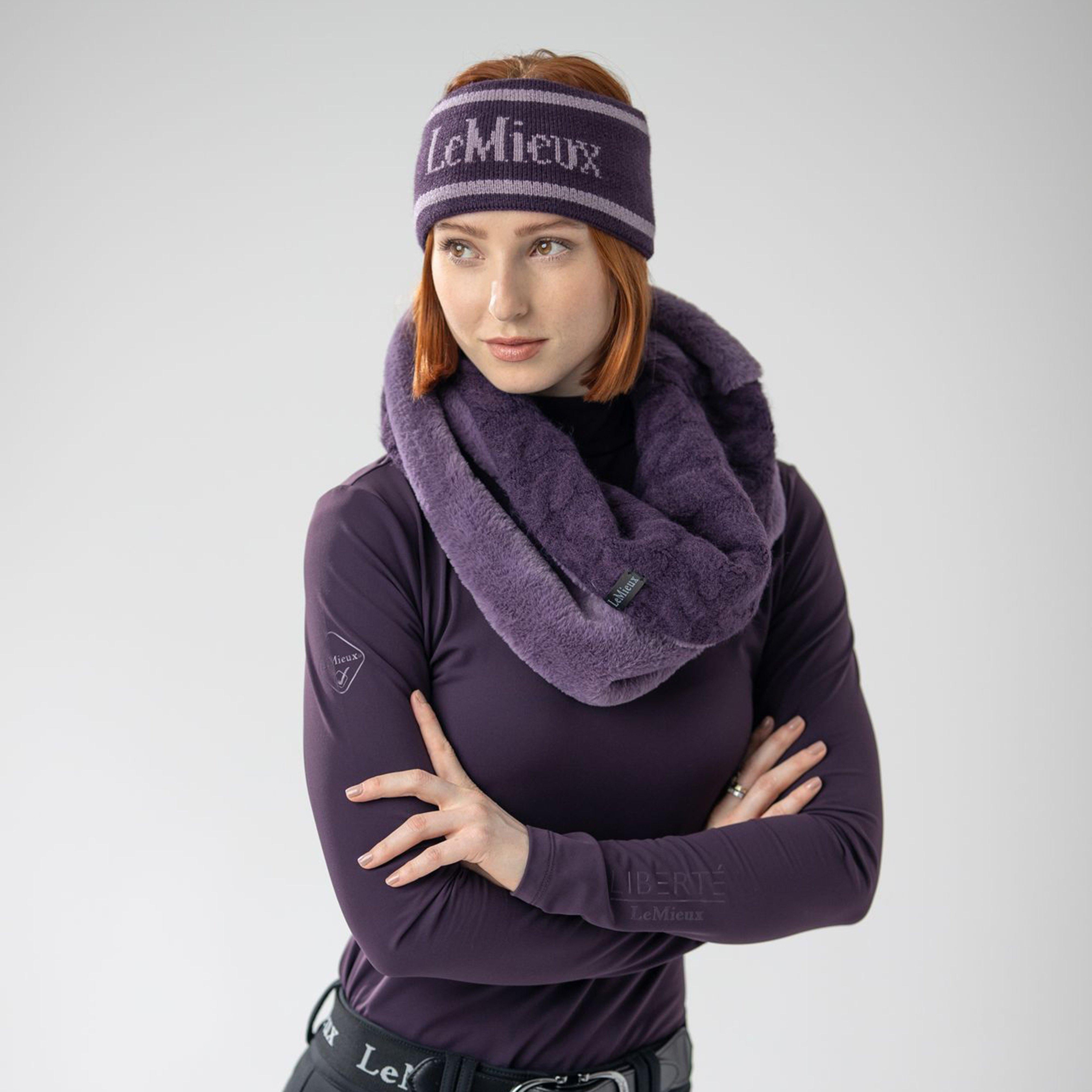 Cable Knit Snood Fig