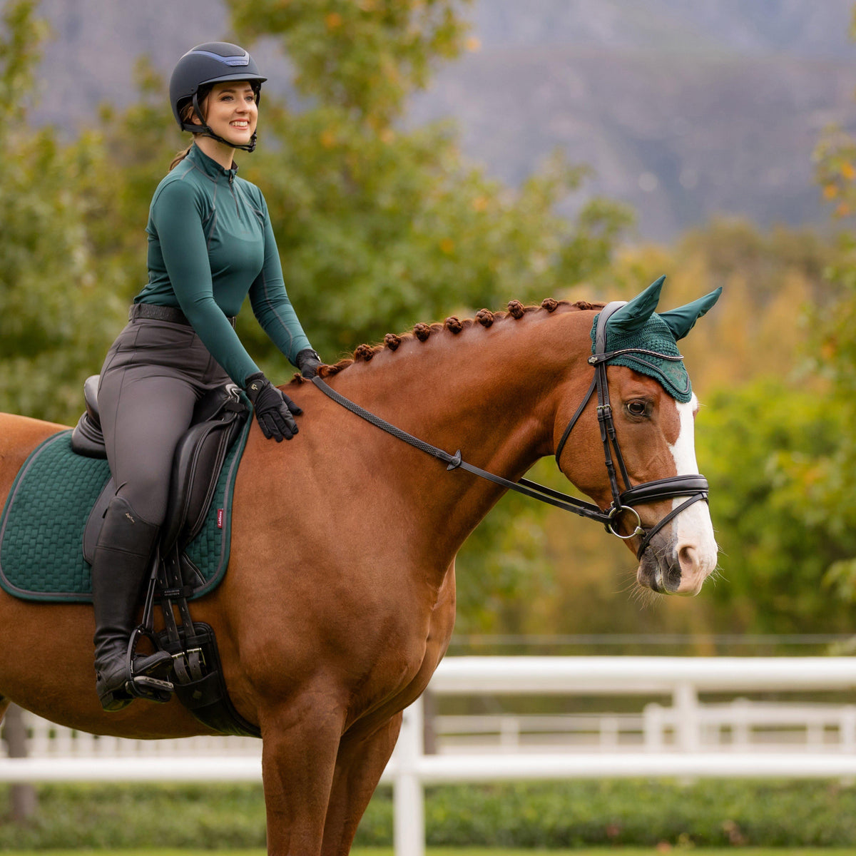 Classique Suede Dressage Saddle Pad Spruce