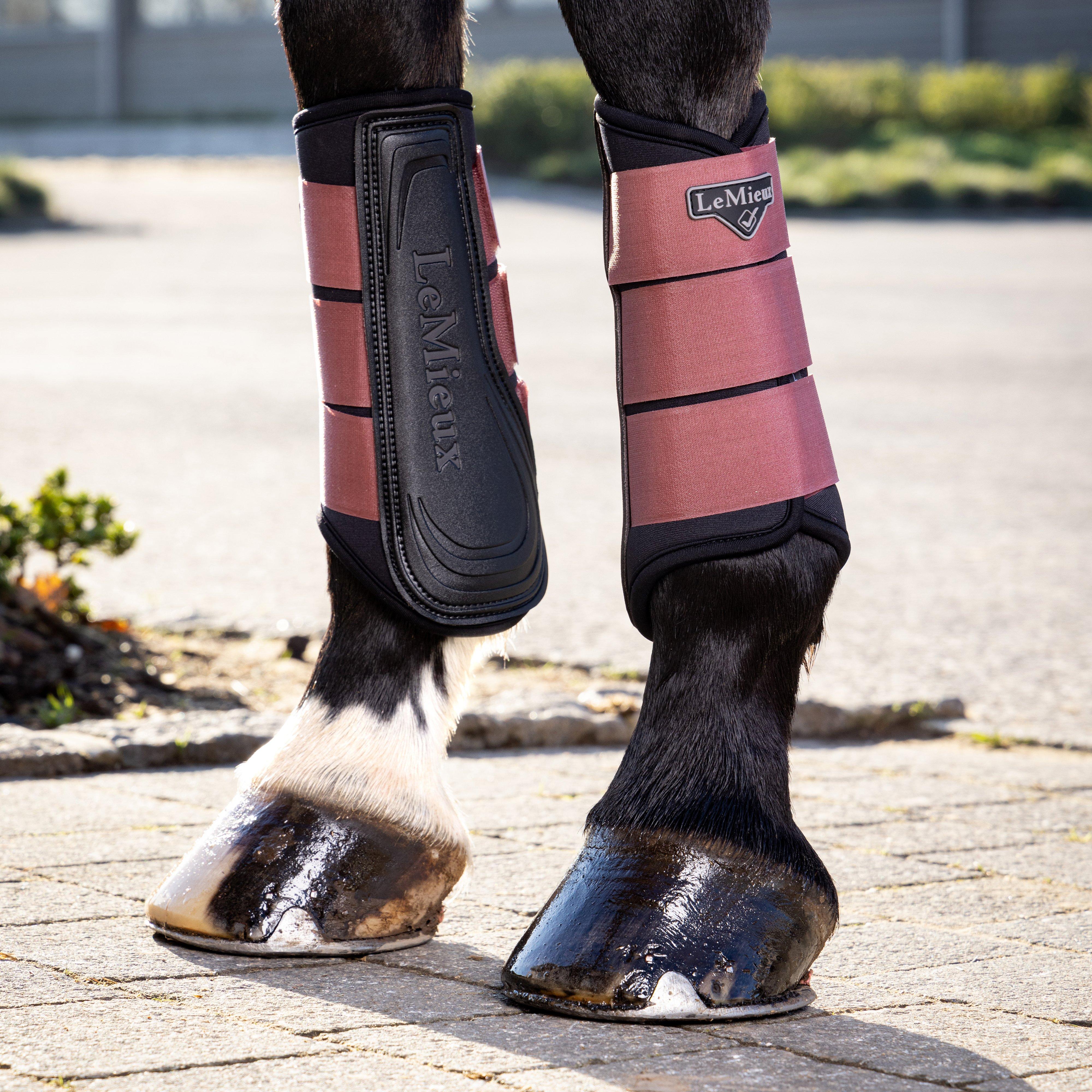 Grafter Brushing Boots Orchid