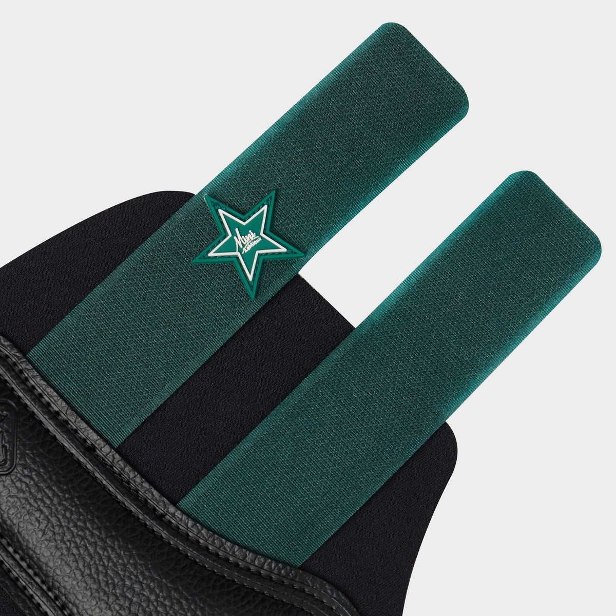 Mini Brushing Boots Spruce