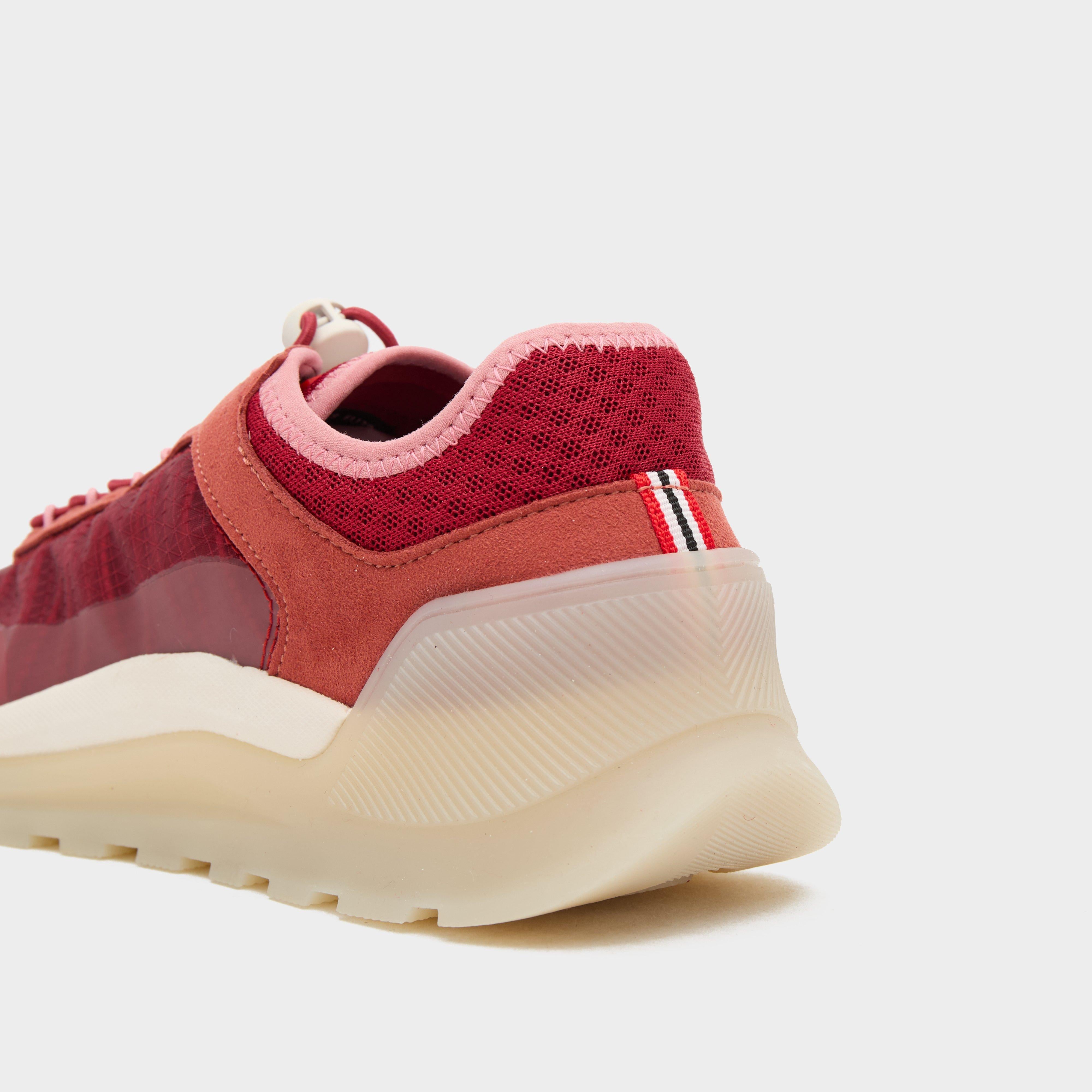 Womens Travel Trainer Pink