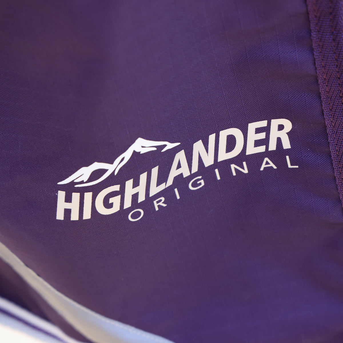 Highlander Original 100g Combo Neck Turnout Rug Plum