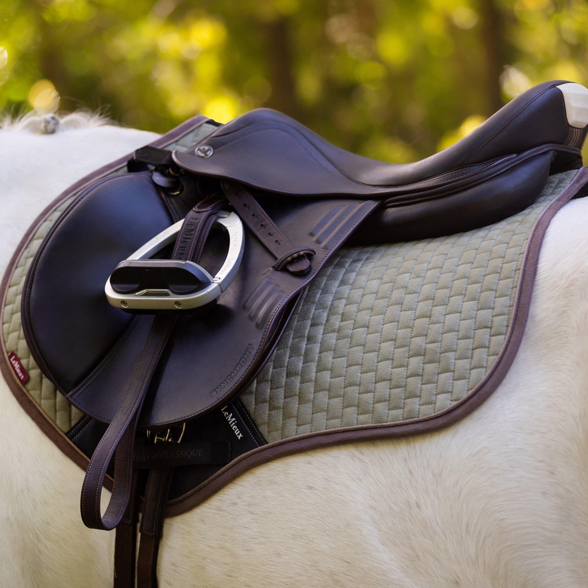 Suede Close Contact Saddle Pad Fern