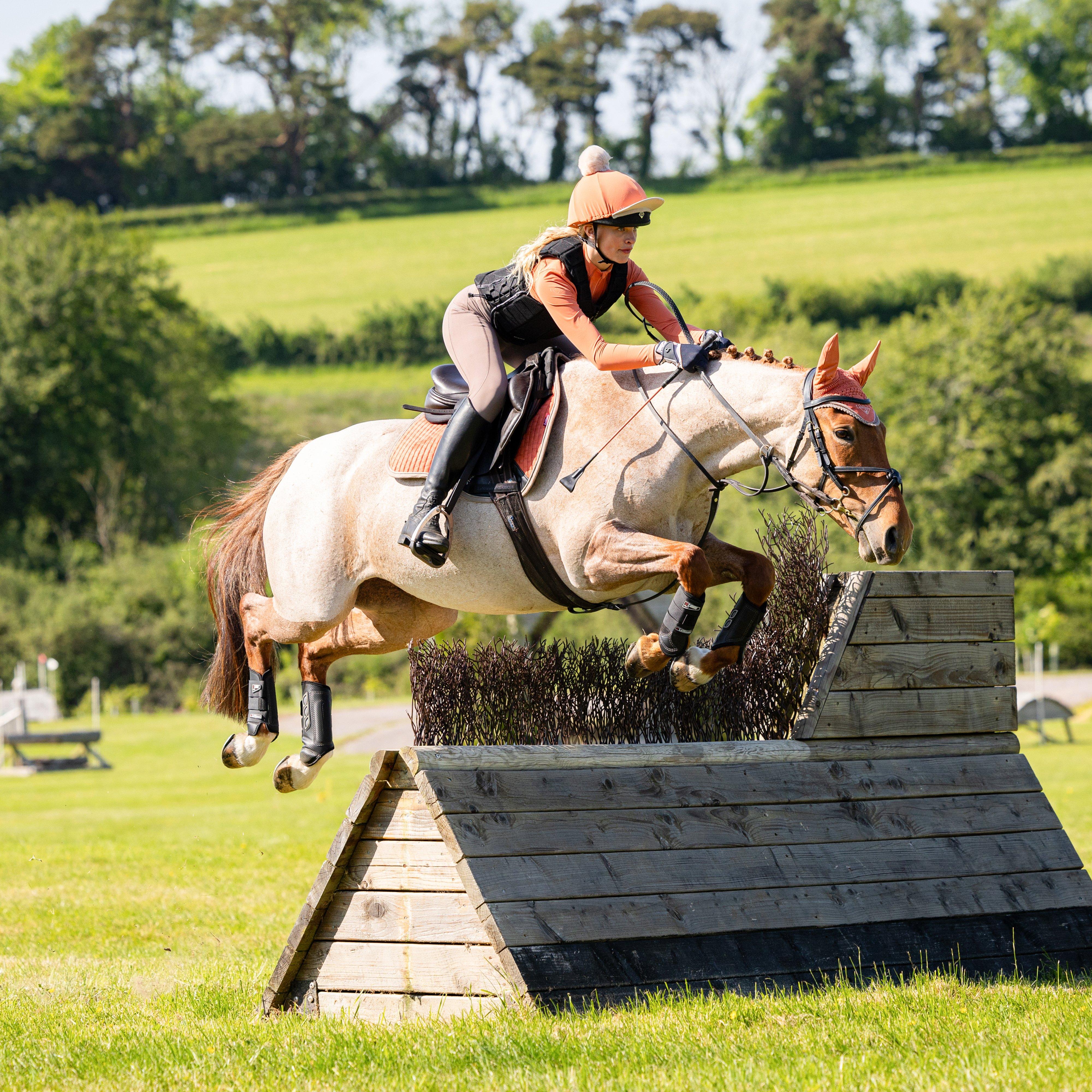 Suede GP Saddle Pad Apricot