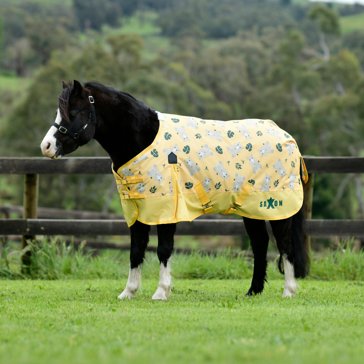 Defiant 600D Pony Standard Neck 180g Medium Turnout Rug Rhino Print