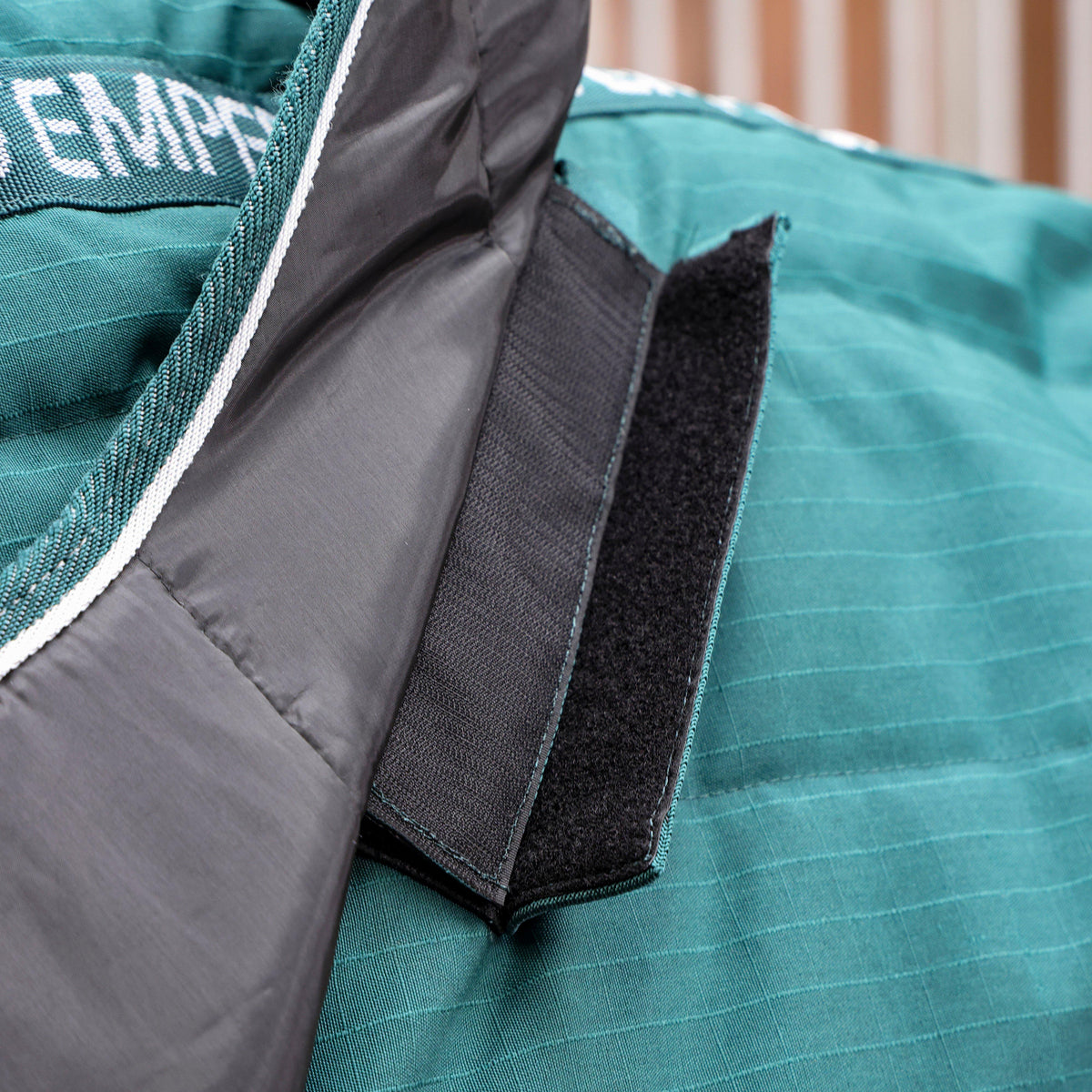 Tempest Original 200g Mediumweight Detach-A-Neck Stable Rug Emerald