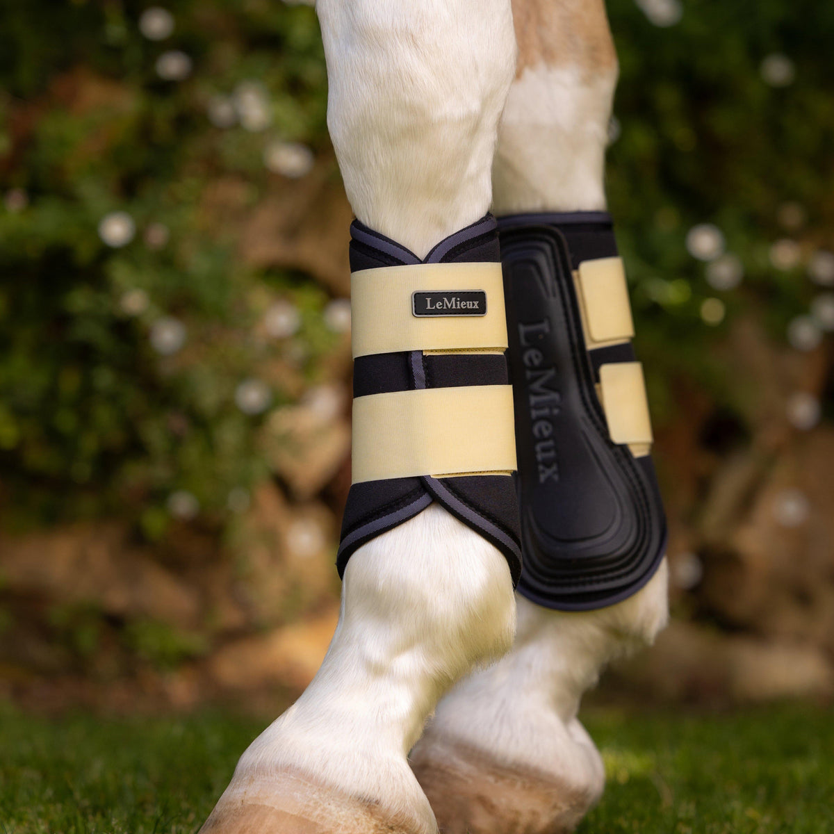 Grafter Brushing Boots Mimosa