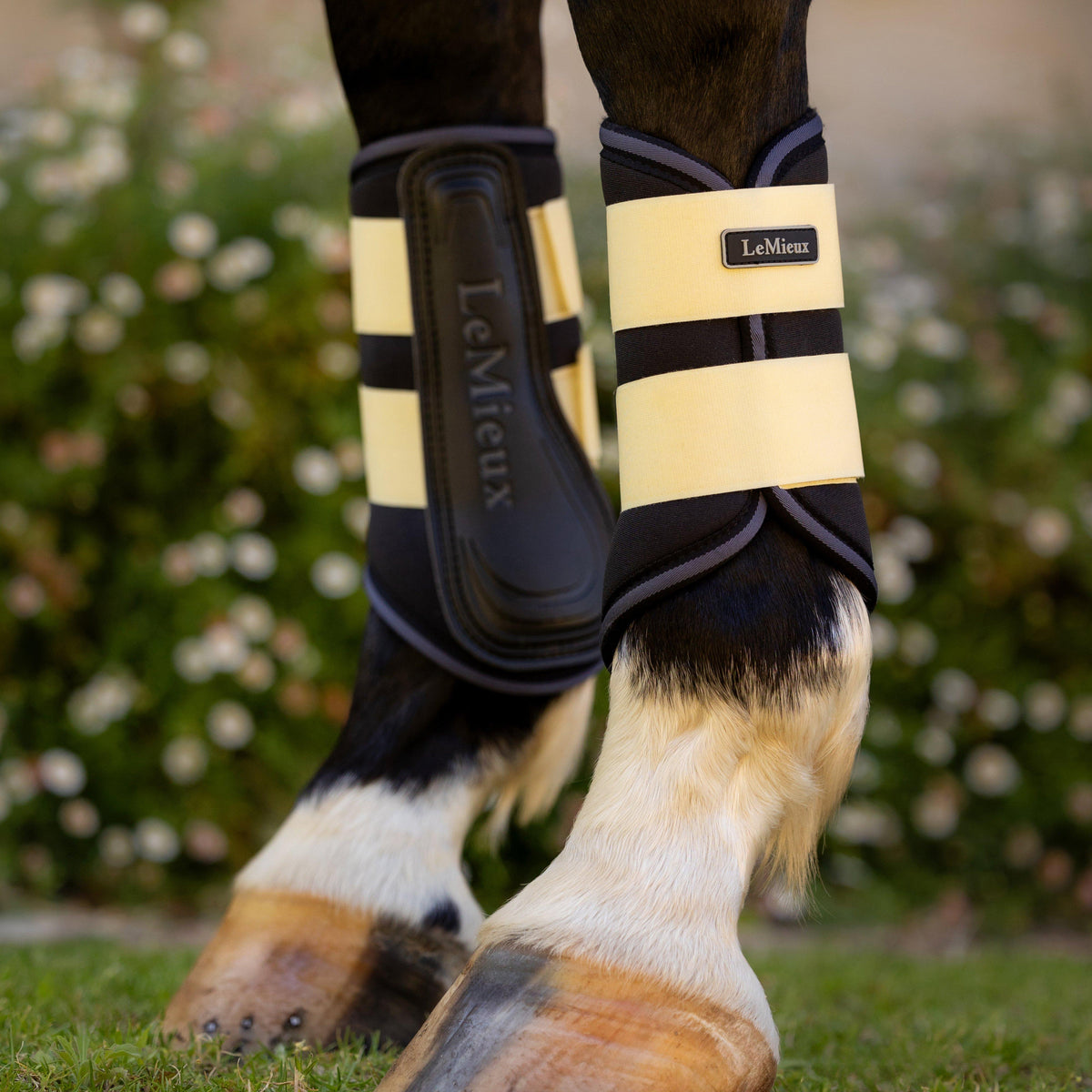 Grafter Brushing Boots Mimosa