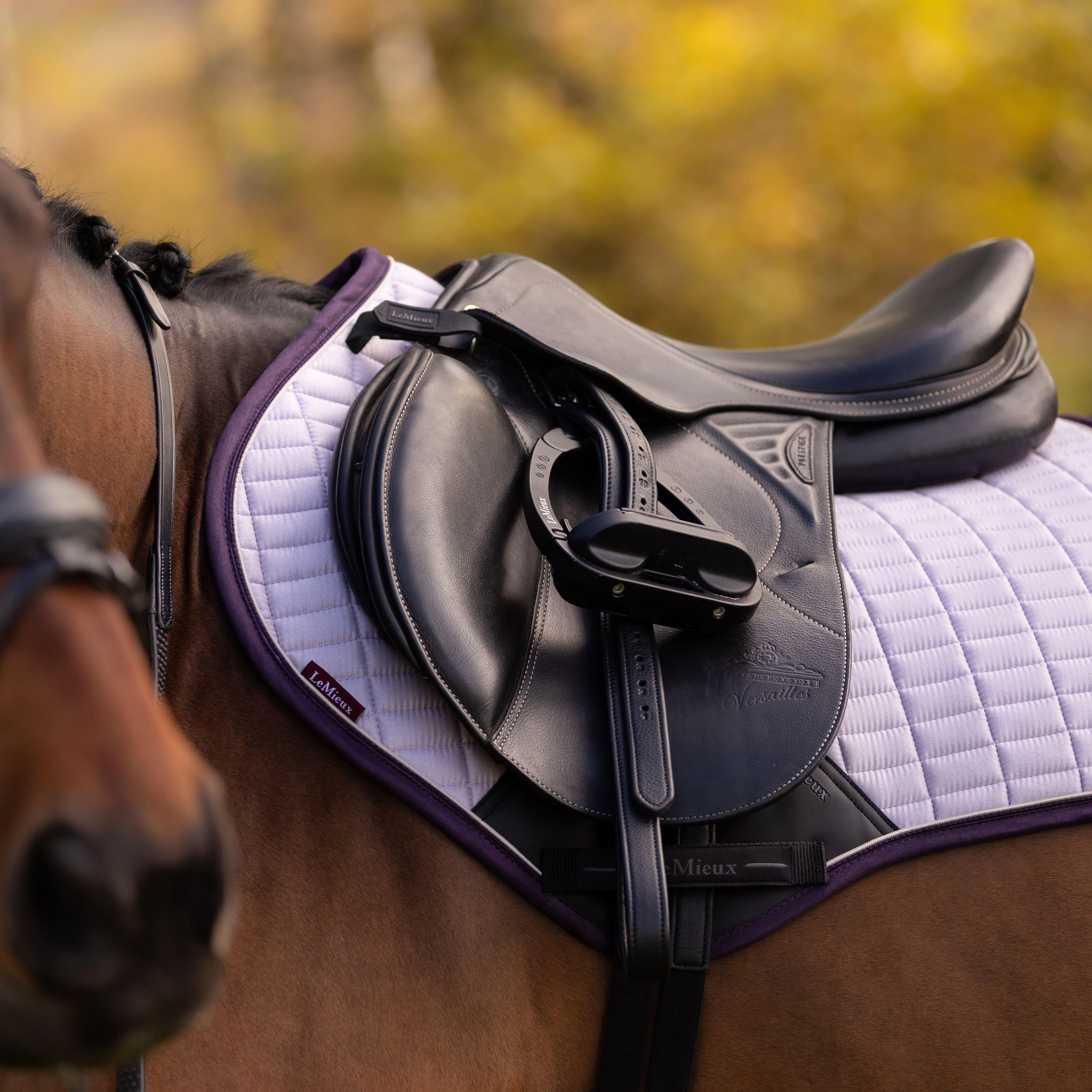 Suede Close Contact Saddle Pad Lilac