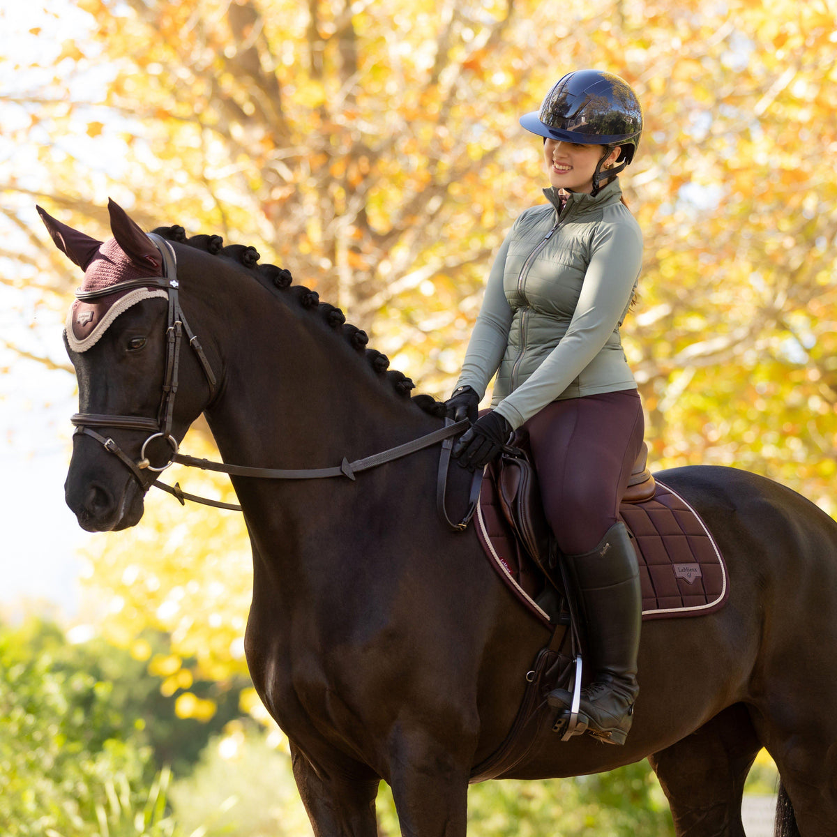 Loire Close Contact Saddle Pad Damson