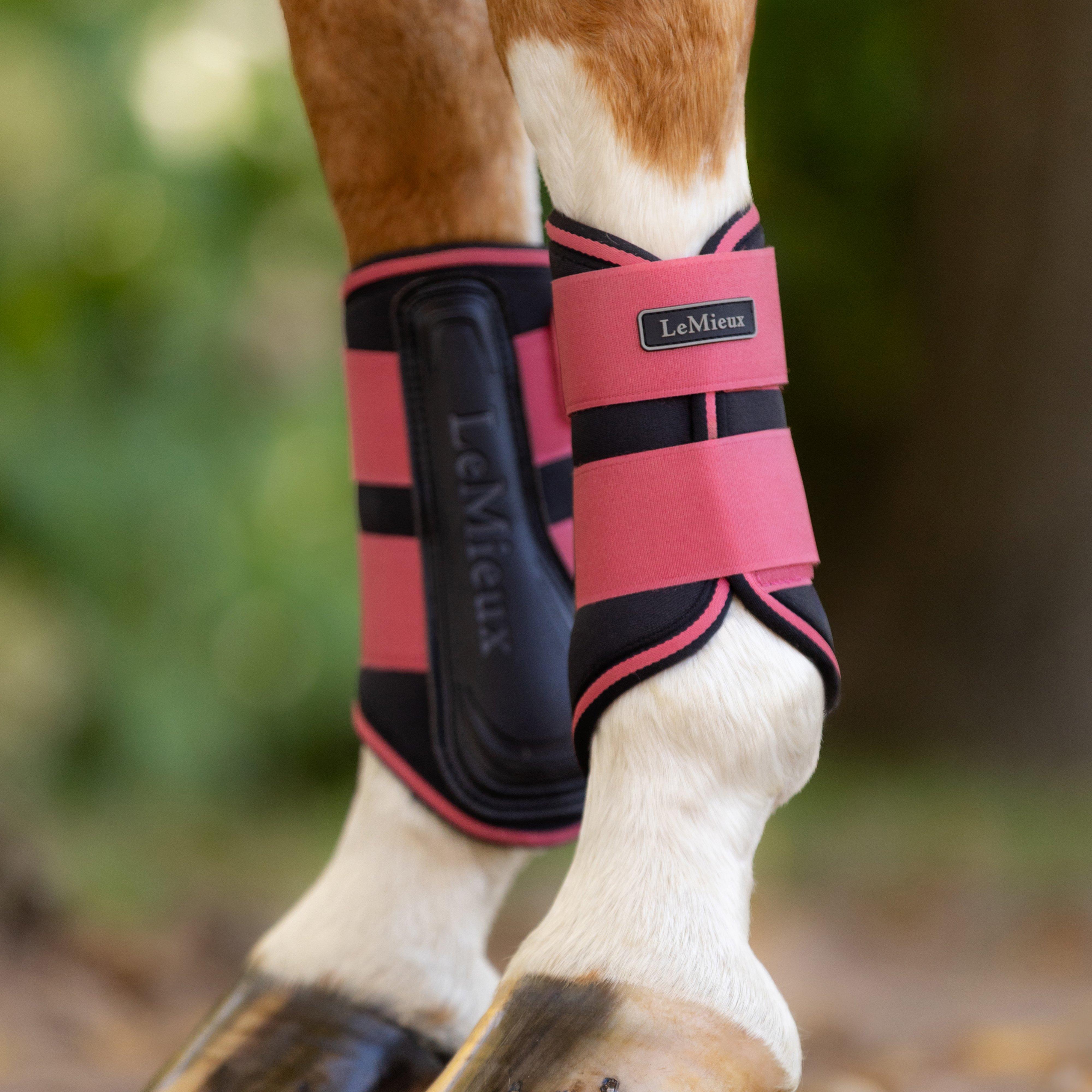 Grafter Brushing Boots Cranberry