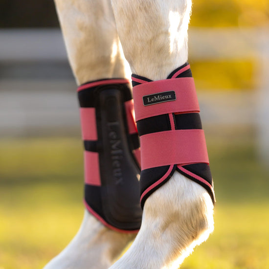 Grafter Brushing Boots Cranberry