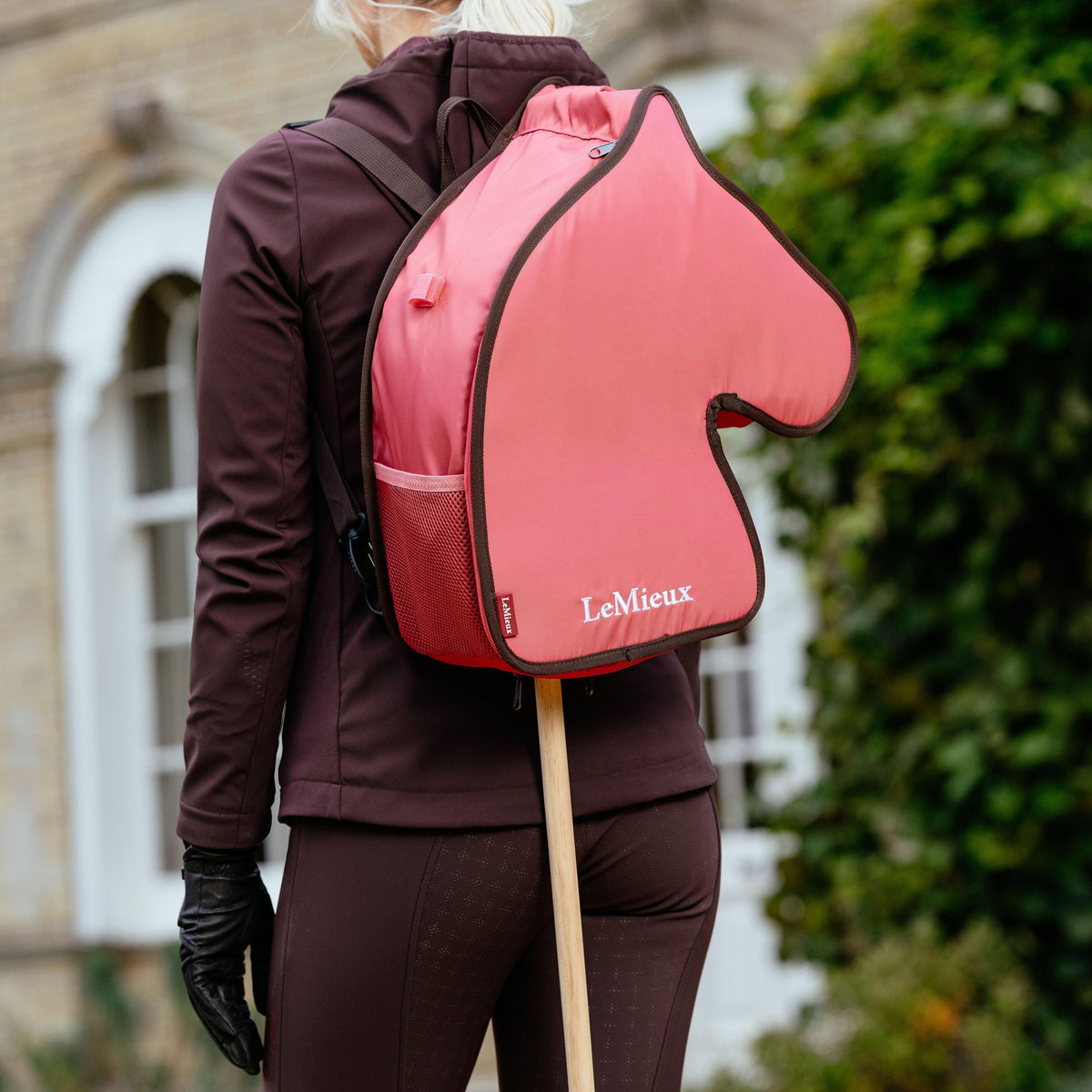 Hobby Horse Carry Bag Cranberry