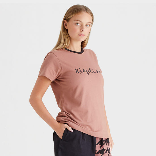 Women's Signature T-Shirt Dusky Pink