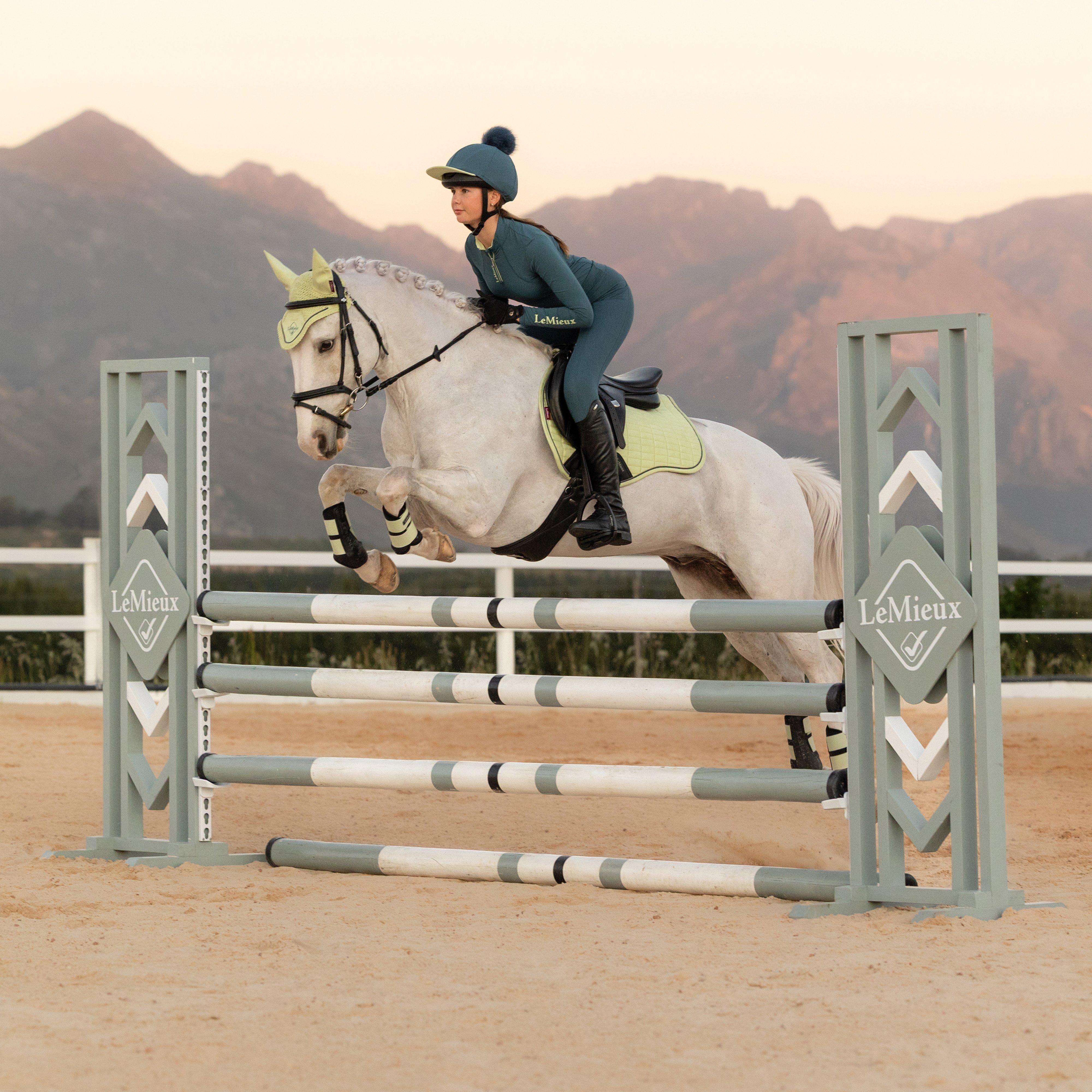 Suede GP Saddle Pad Macaron