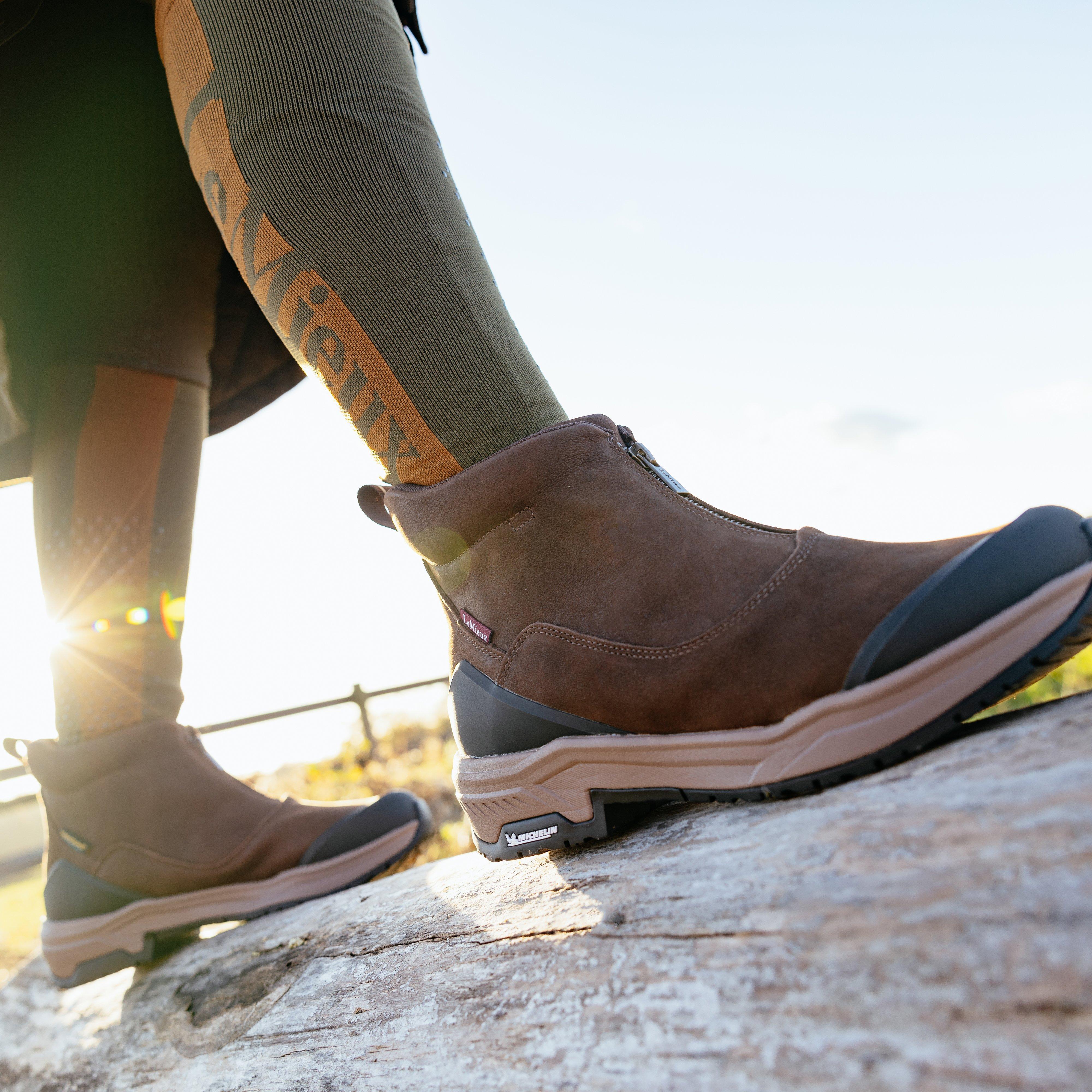 Women's Trex Zip Waterproof Boots Brown
