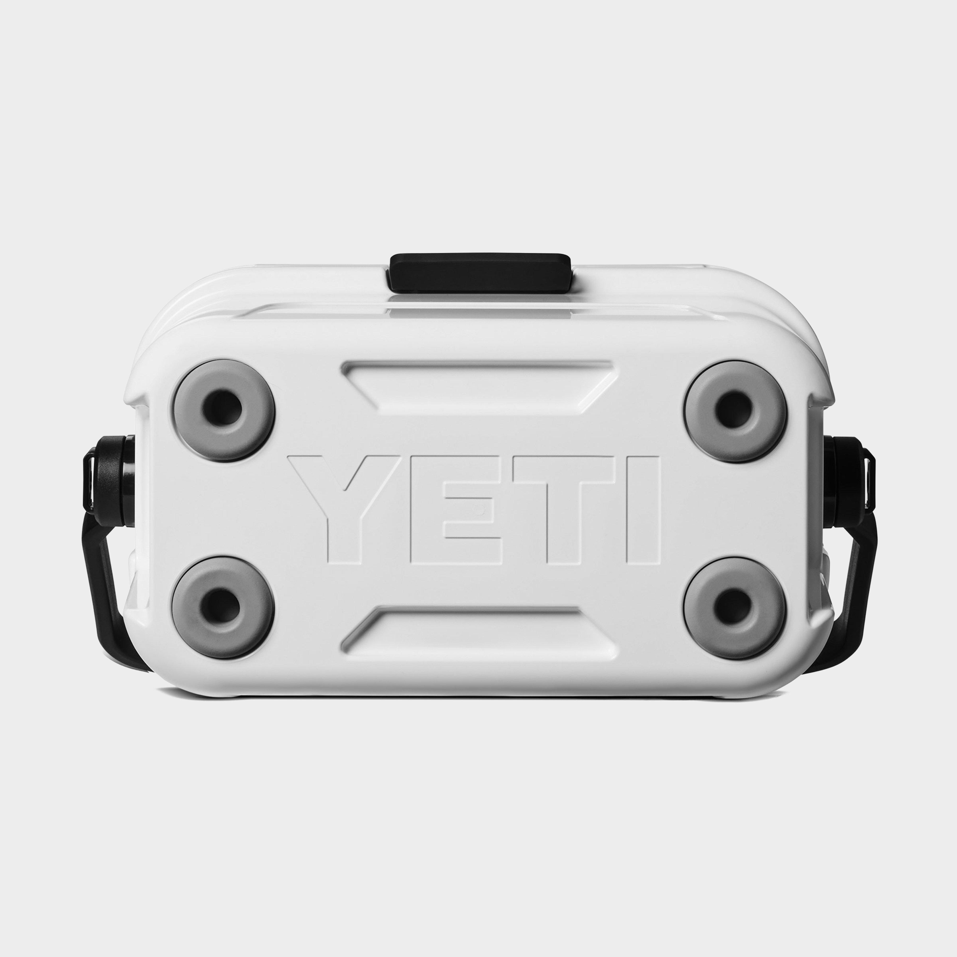Roadie® 8 Cool Box