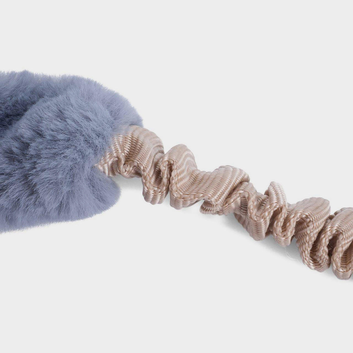 Outdoor Paws Aqua Stretchy Ball Thrower Beige