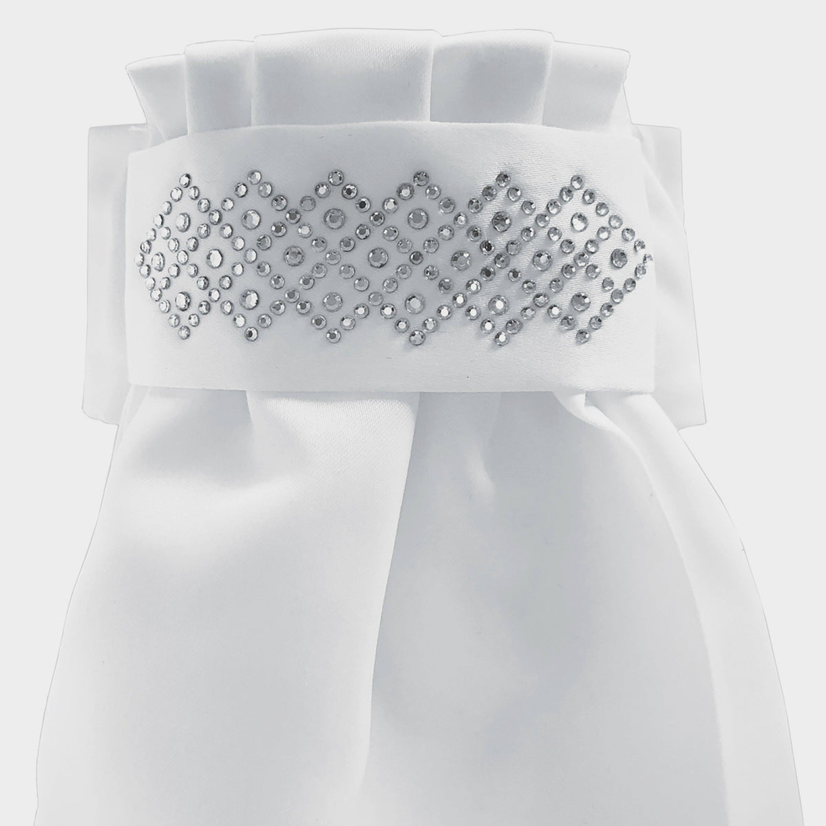 Solitaire Deluxe Tied Stock White