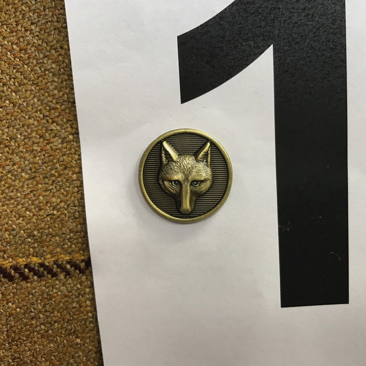 Foxhead Magnetic Competition Number Holders Gold