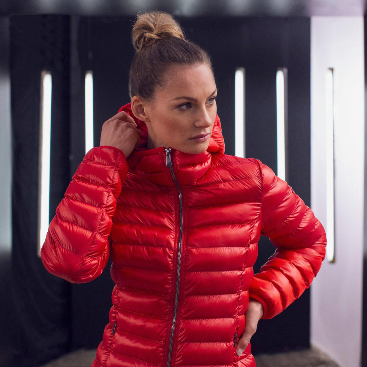 Womens Mina Lightweight Padded Jacket Scarlet