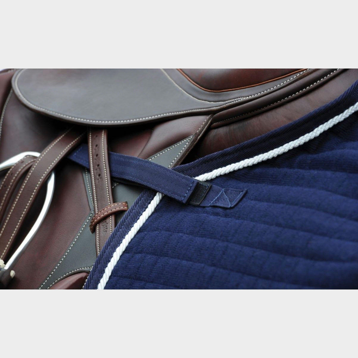 Thermocell Quarter Sheet Navy/White