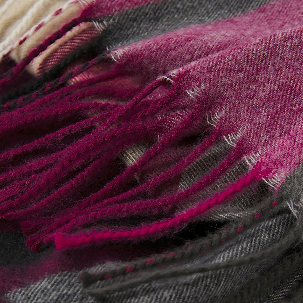 Ladies Bracken Scarf Black Check