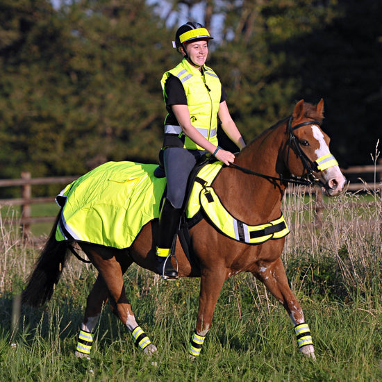 Winter Wrap Around Rug Yellow