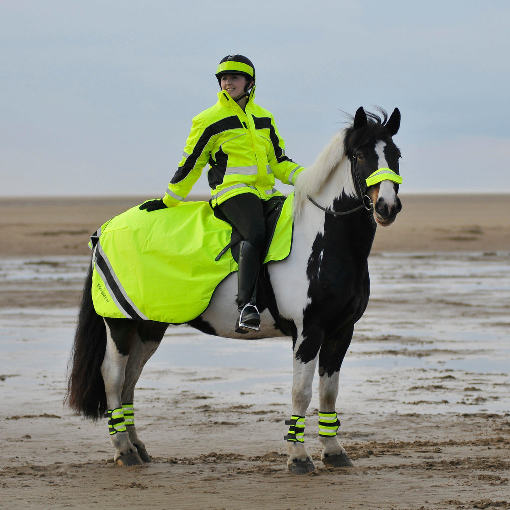 Winter Wrap Around Rug Yellow