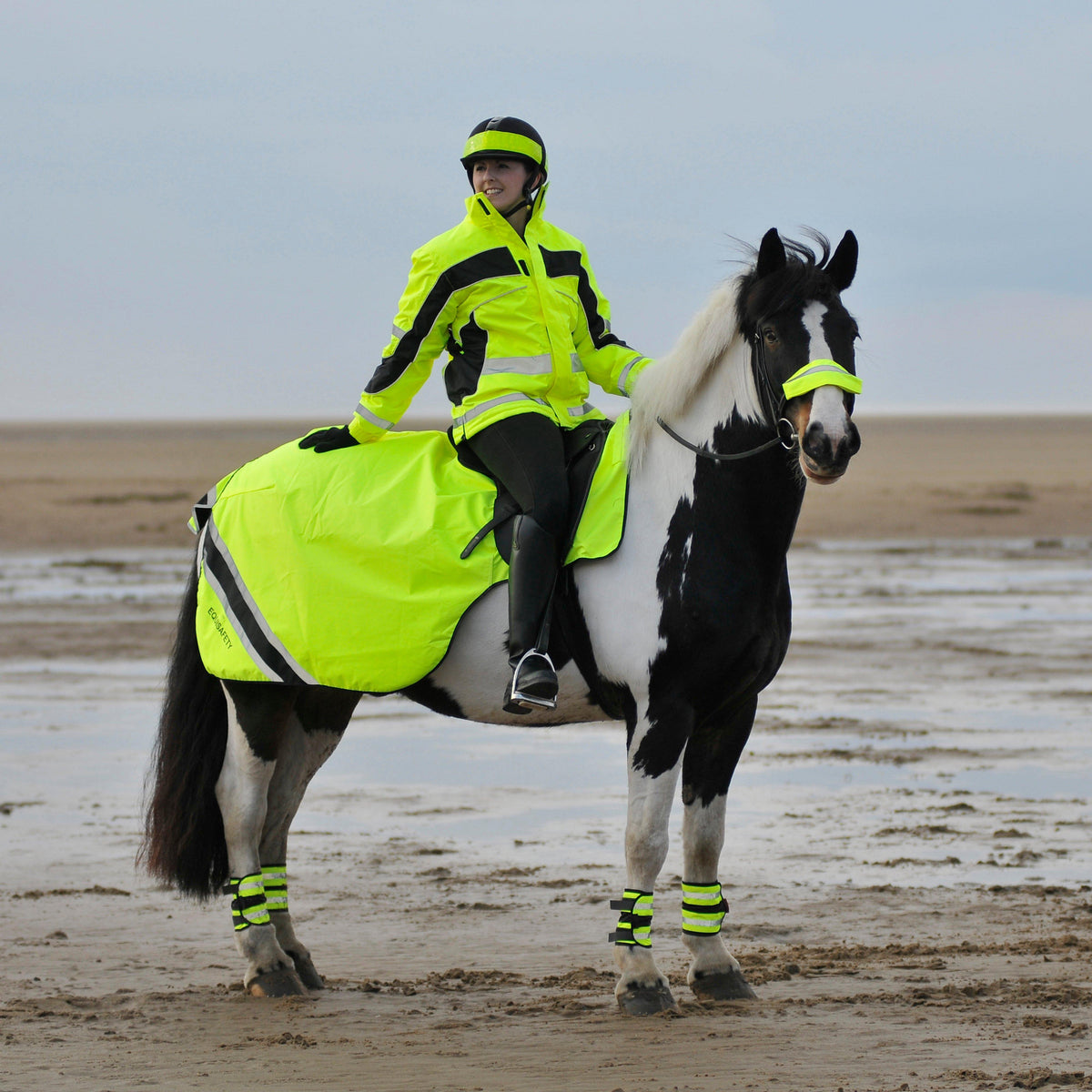 Winter Wrap Around Rug Yellow