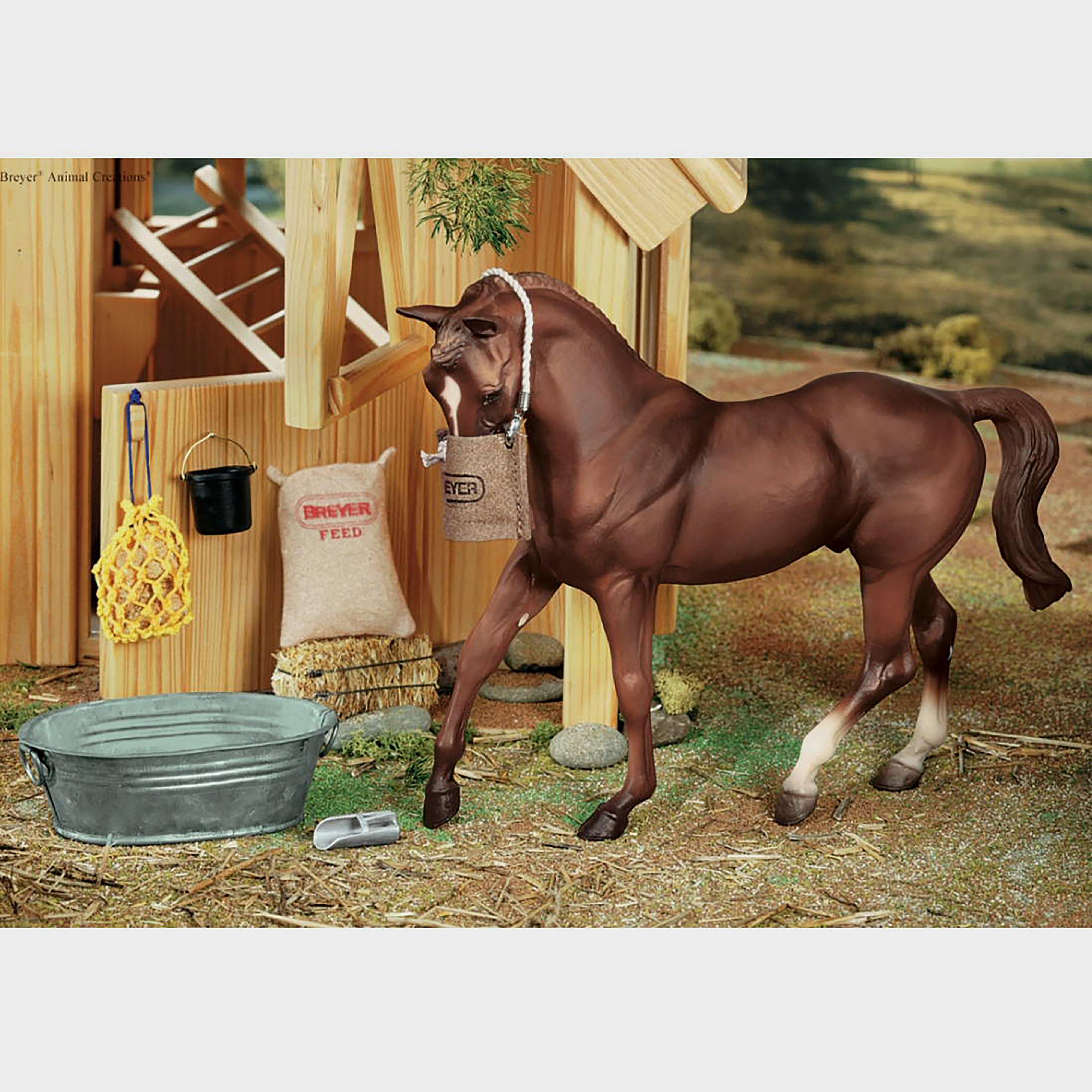 Traditional Stable Feeding Set