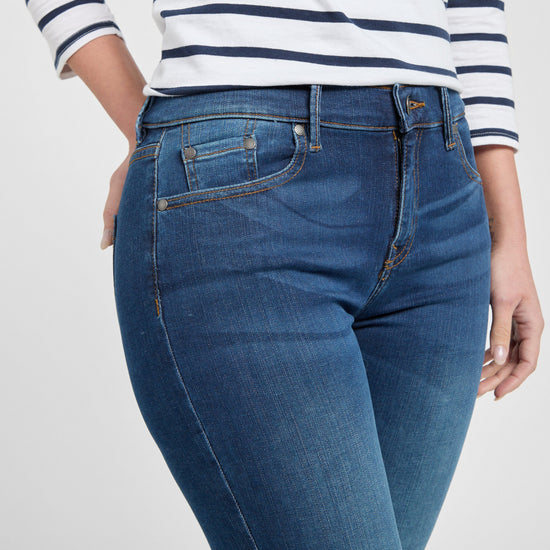 Womens Essential Slim Jeans Worn Blue