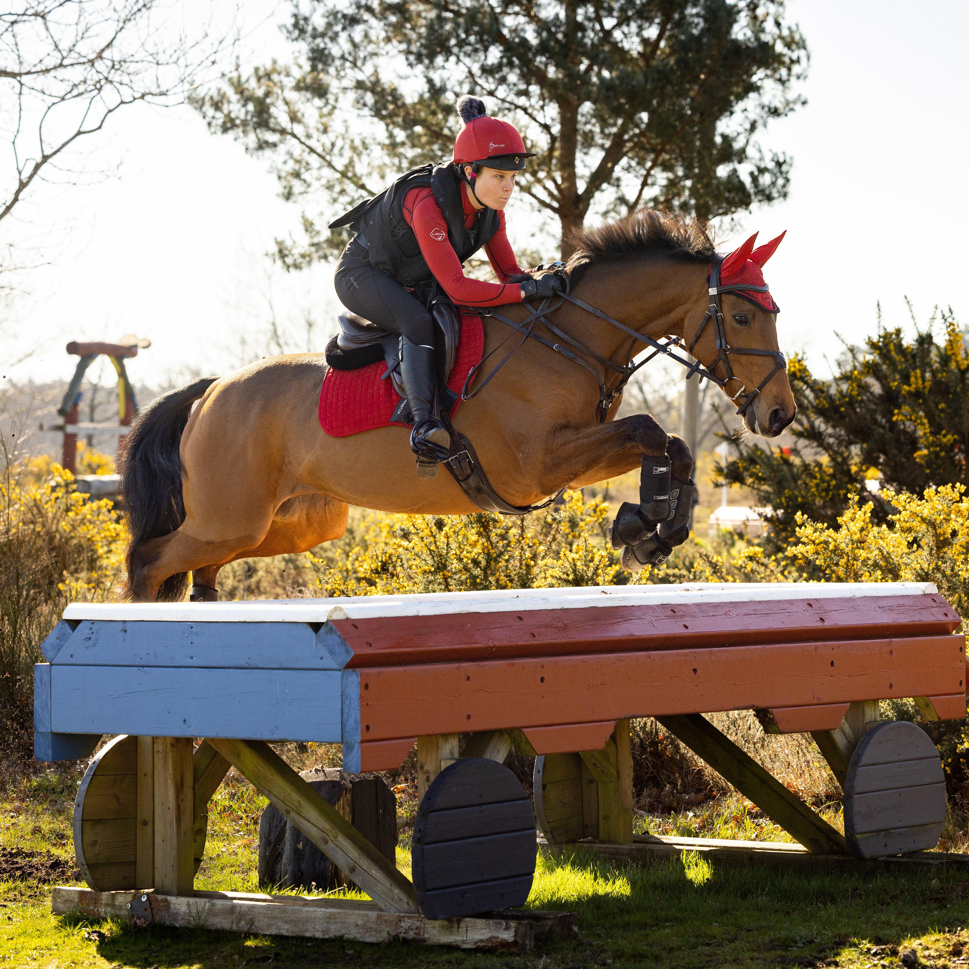 Suede Close Contact Square Chilli