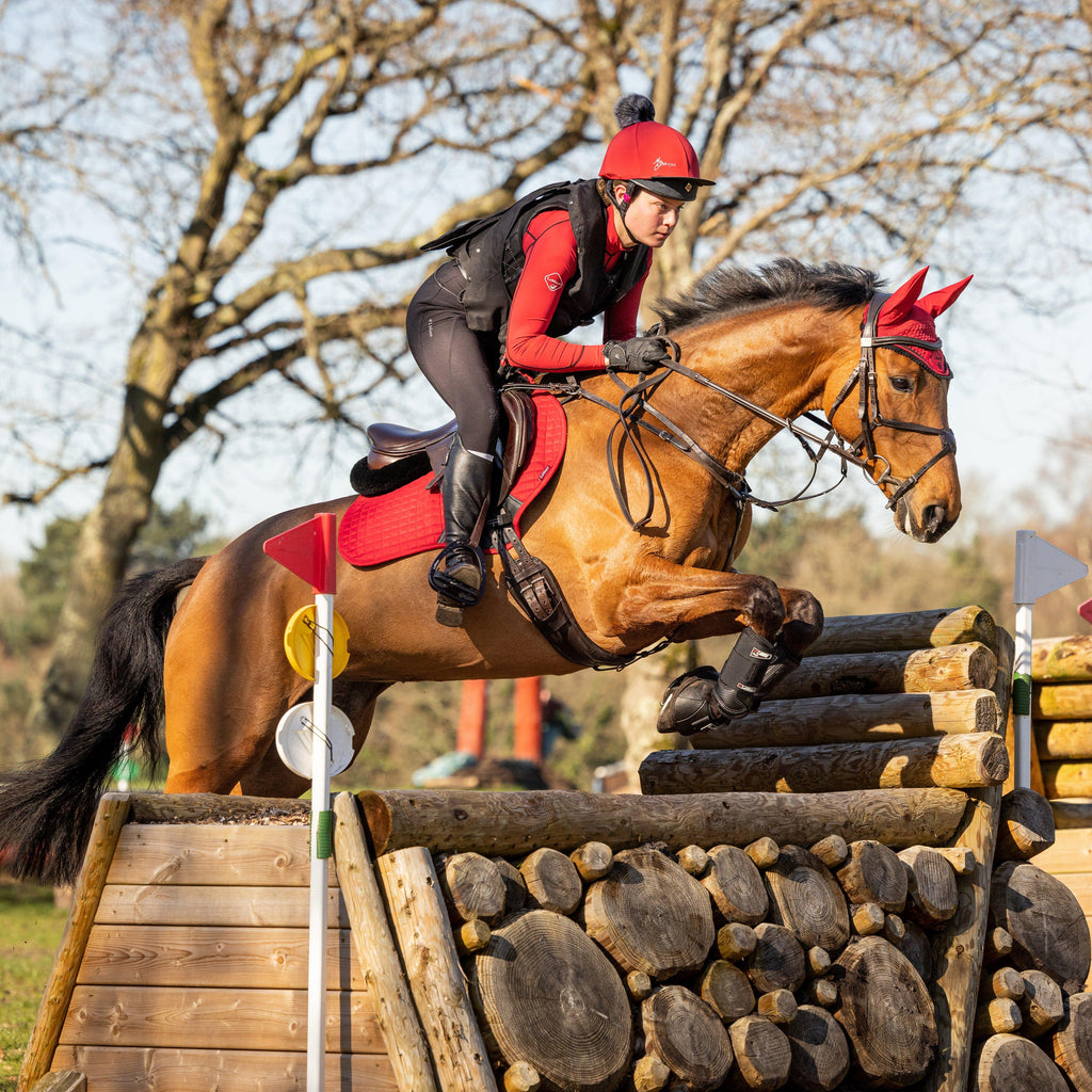 Suede Close Contact Square Chilli