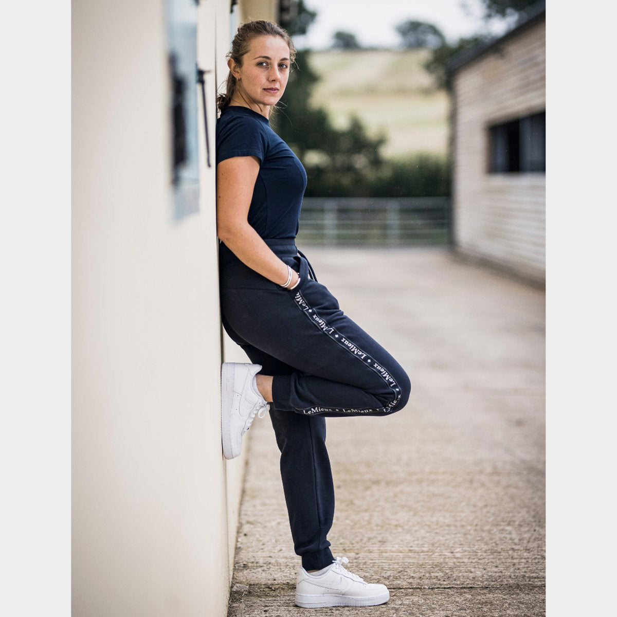 Womens Elite Joggers Navy