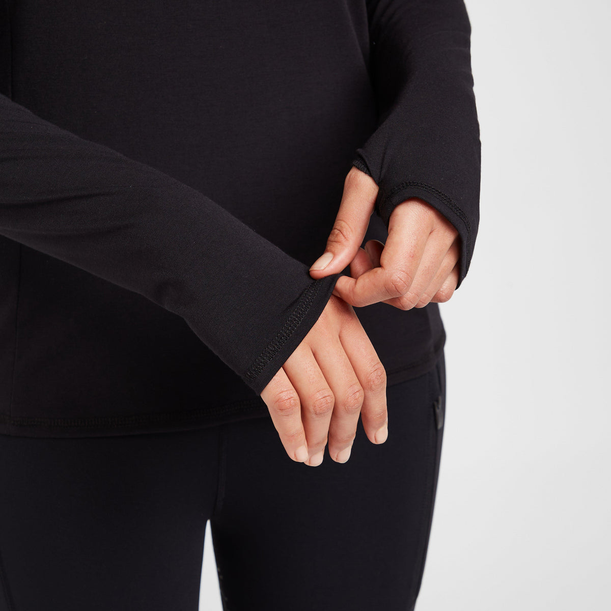 Womens Long Sleeved Venture Base Layer Black