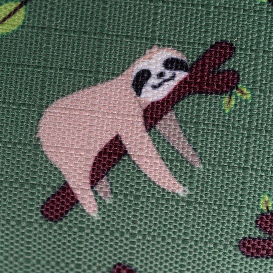 ComFiTec Essential 220g Medium Weight Combo Neck Turnout Rug Sloths