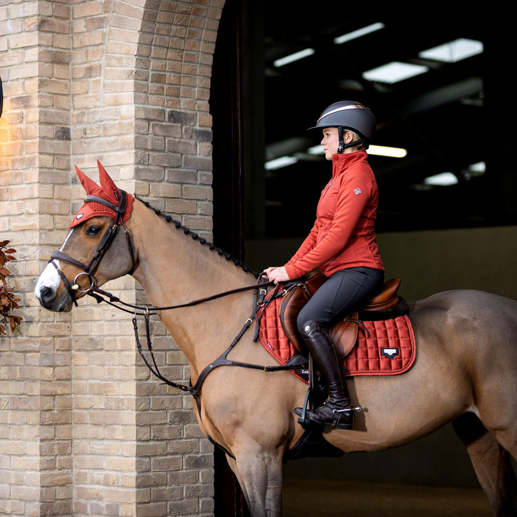 Loire Close Contact Saddle Pad Sienna
