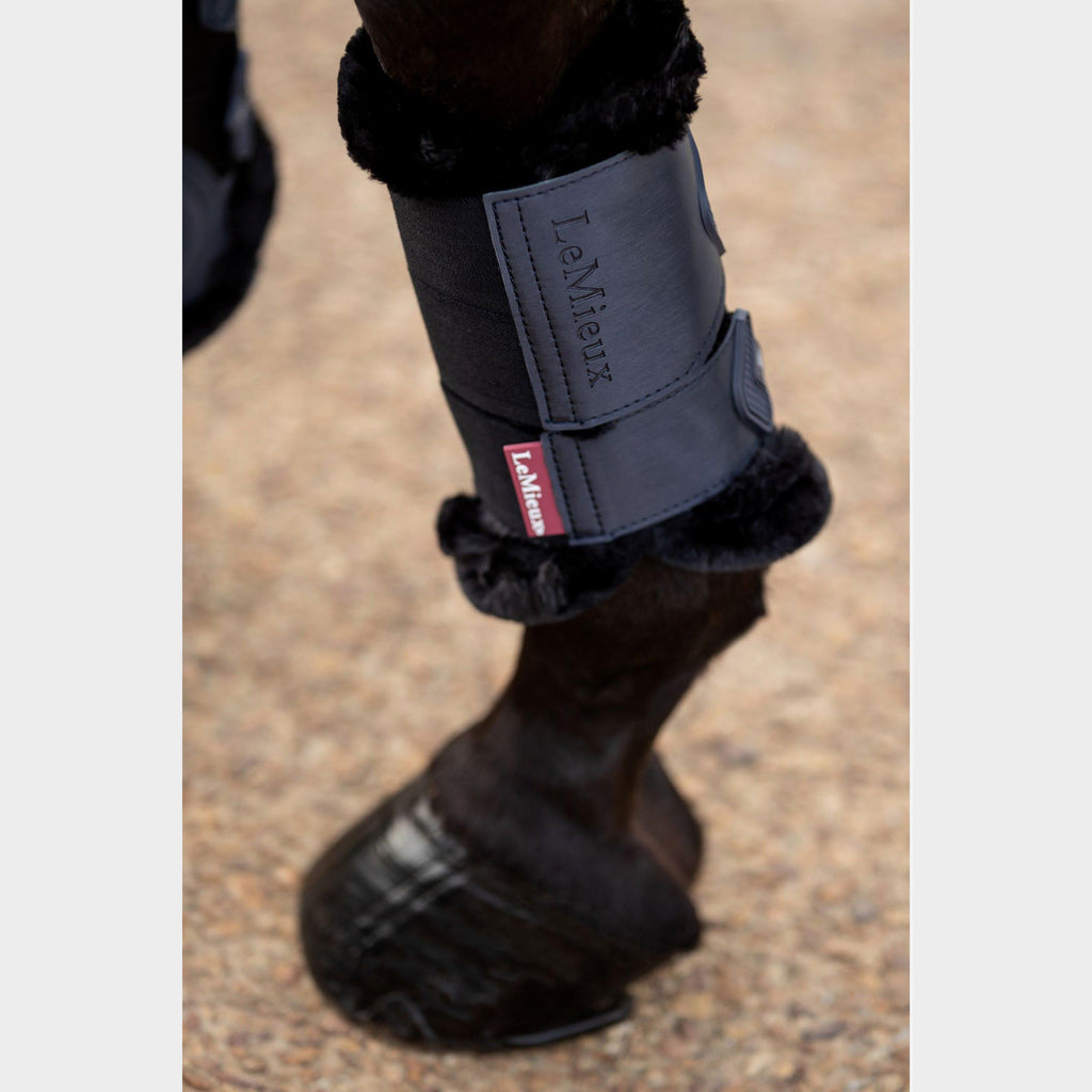 Fleece Edged Mesh Brushing Boots Twilight Navy