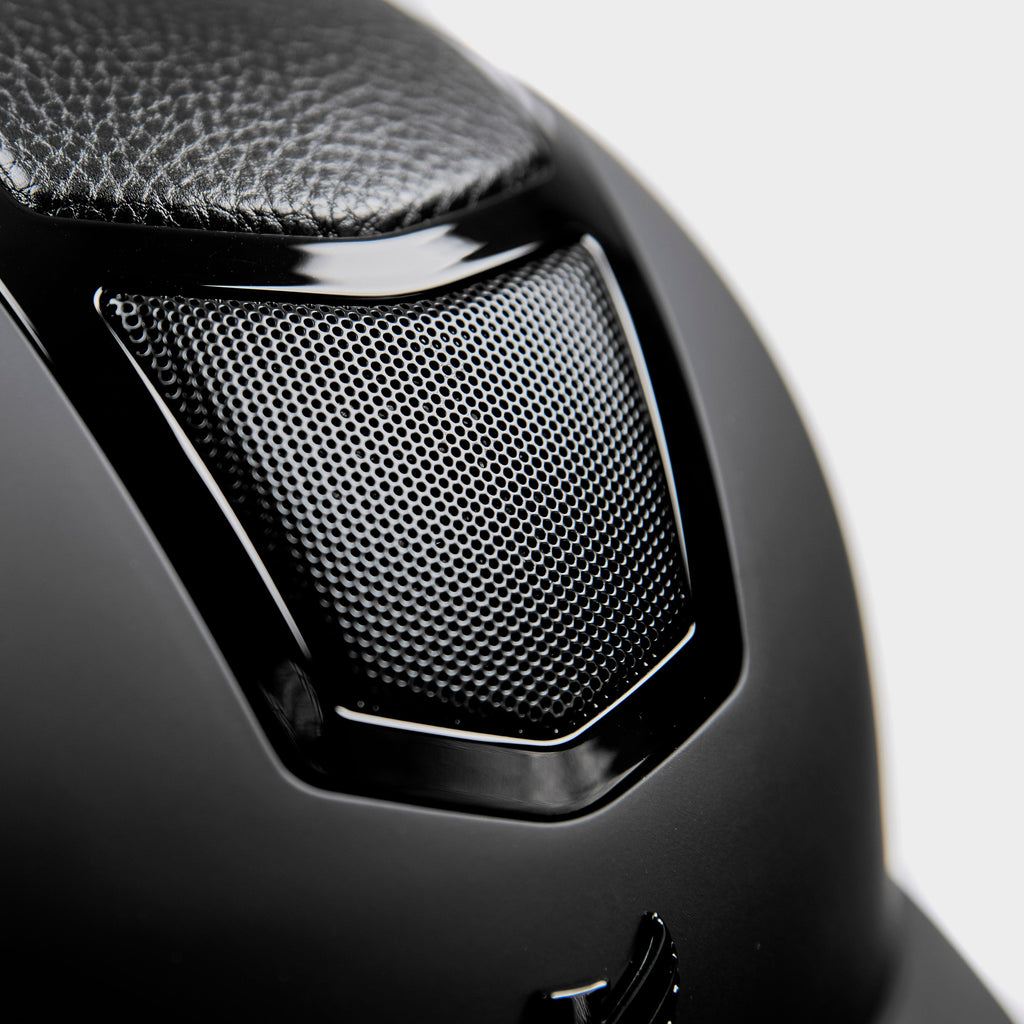 Avena Riding Hat Black